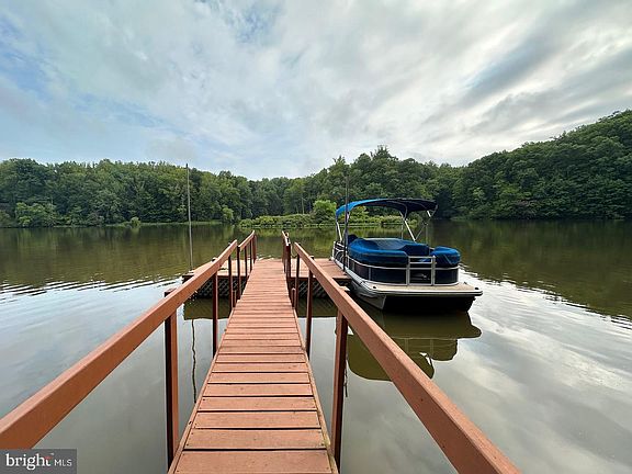 2nd image of 6110 Turkey Run Ct
