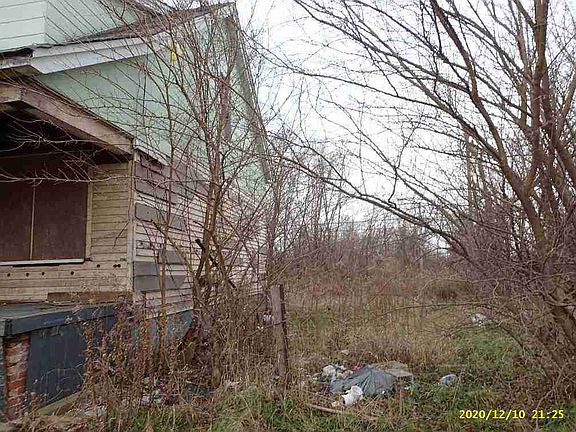 2941 Eastlawn