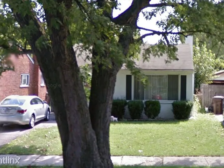29985 Avondale St — Photo 2