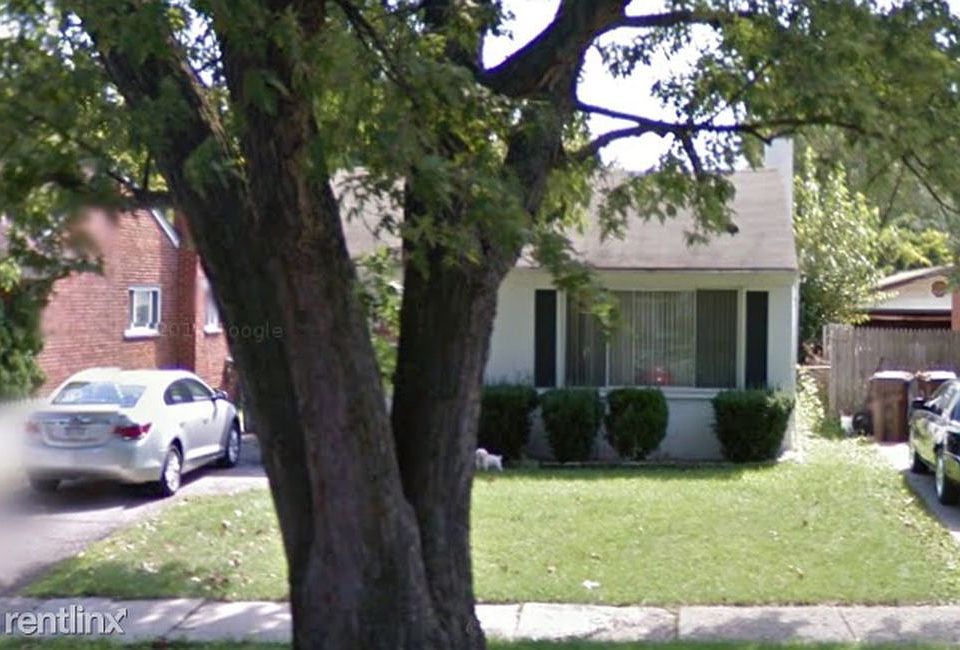 2nd image of 29985 Avondale St