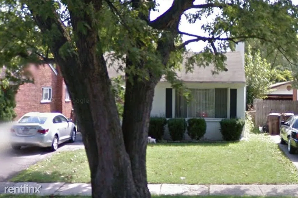 Building Photo - 29985 Avondale St