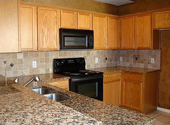 3rd image of 1471 Bristol Ln