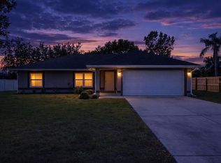 1049 Pinder St, Deltona, FL 32725