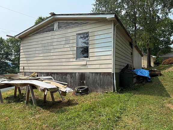 3rd image of 1203 5th St