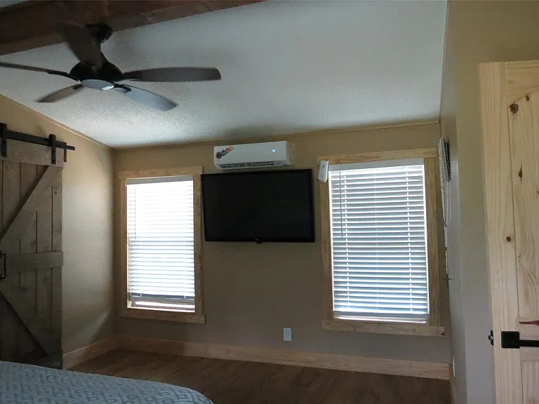 177 White Oak Dr — Photo 7