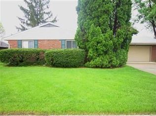 814 Hile Ln, Englewood, OH