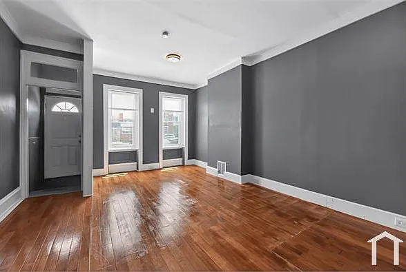 729 E Allegheny Ave — Photo 3