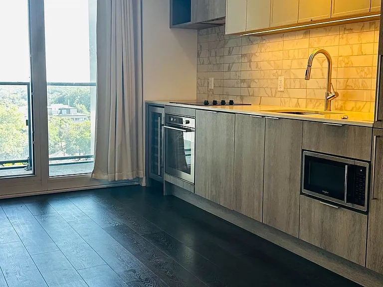 2020 S Bathurst St #1101 — Photo 9