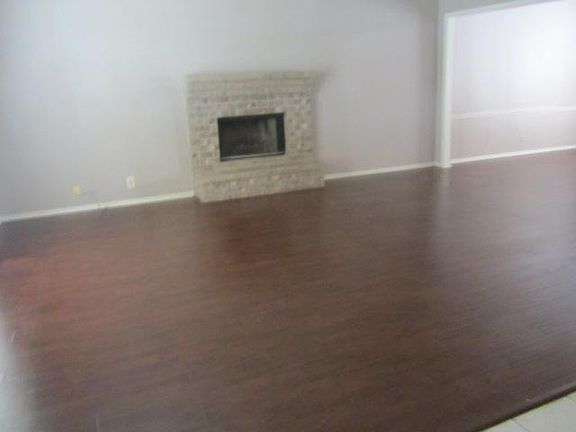 2nd image of 3060 Willow Pl APT A
