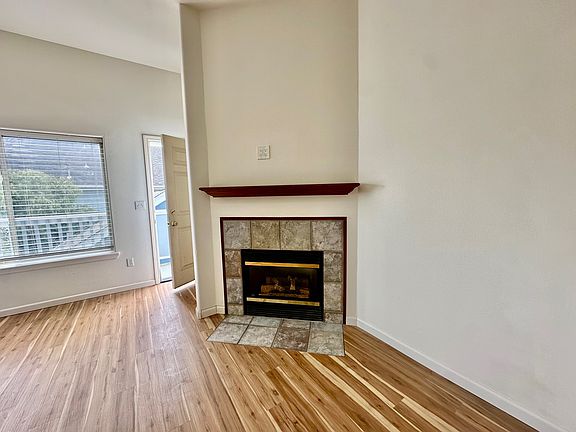 5th image of 300 Main St #301