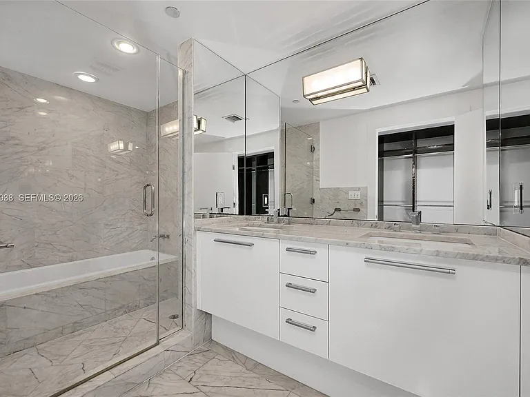 900 Biscayne Blvd #909 — Photo 35