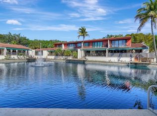 15315 Loch Isle Dr W, Miami Lakes, FL 33014