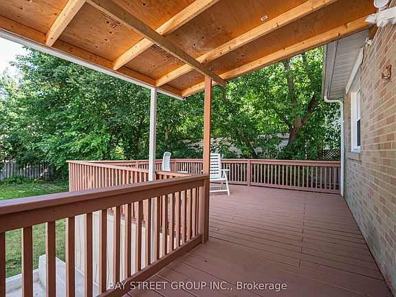 3rd image of 52 Glen Cameron Rd