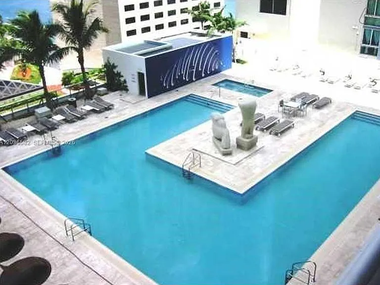 335 Biscayne Blvd #4200 — Photo 24