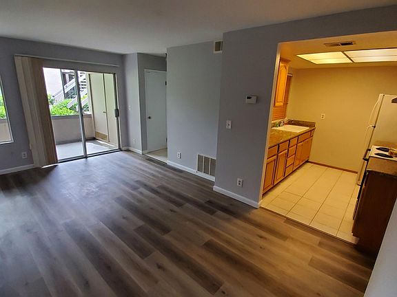 5th image of 801 W California Ave Unit B