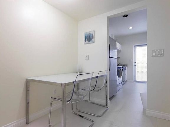 2nd image of 328 Euclid Ave #3