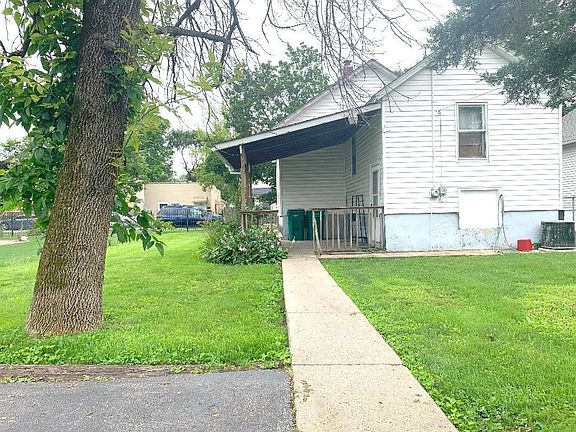 4th image of 559 Elwood Ave
