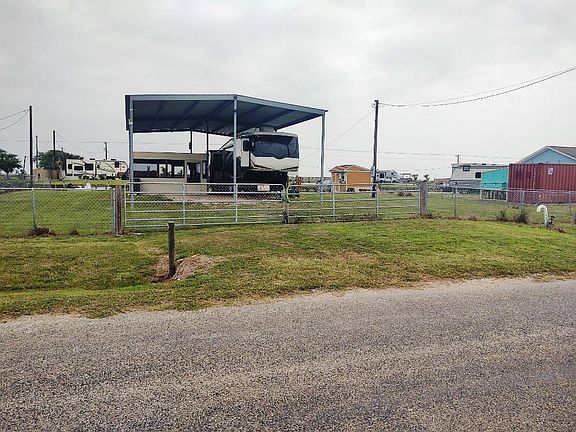 2nd image of 1705 County Road 299