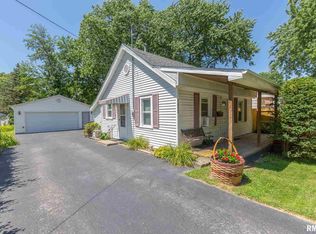 1821 43rd St, Moline, IL 61265