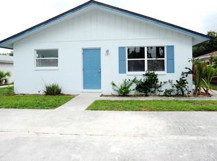 835 102nd Ave N #A, Naples, FL 34108