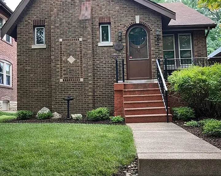 5448 Lisette Ave — Photo 1