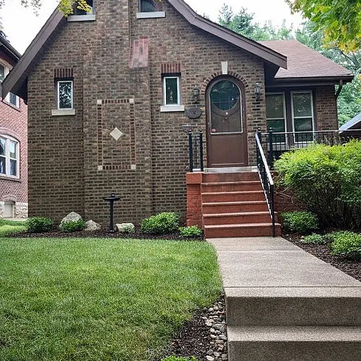 1st image of 5448 Lisette Ave