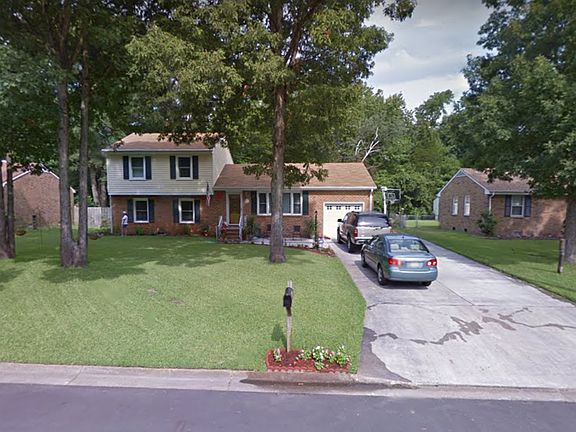2nd image of 4008 Queenswood Dr