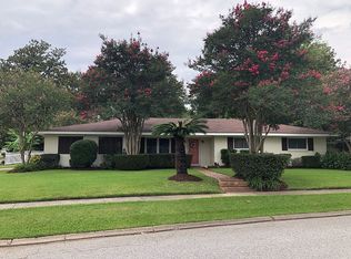 112 Majestic Blvd, Lafayette, LA 70508