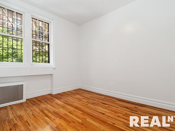 4th image of 581 Hudson St #2C