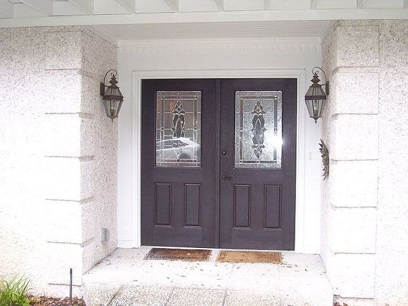 3rd image of 115 N Windward Dr