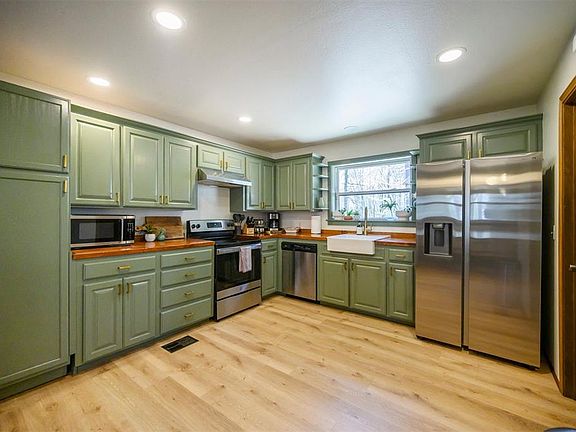 4th image of 152 Mitchell Ln