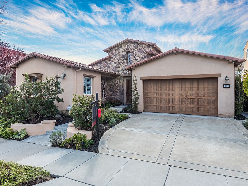 1st image of 1266 Ariel Dr