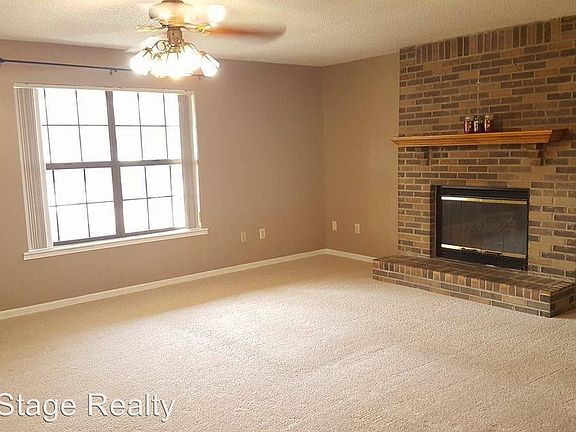 5th image of 105 Dogwood Ln