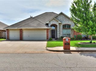15208 Himalaya Rdg, Edmond, OK 73013