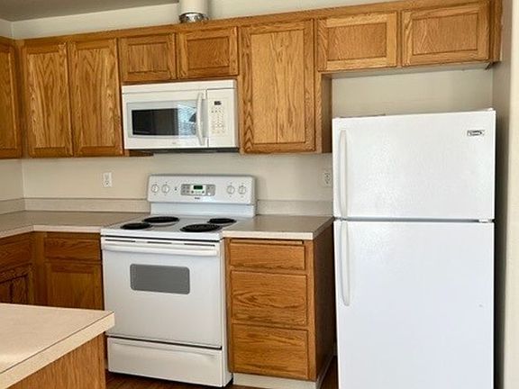 5th image of 620 Browning Ave S #174