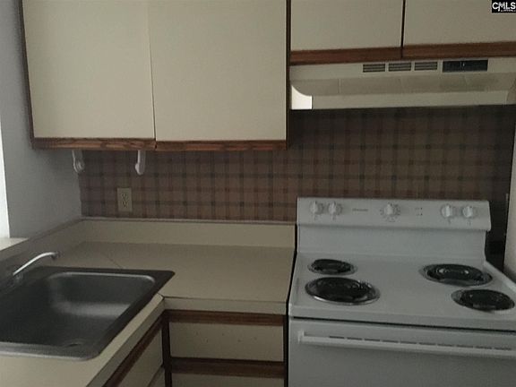 2nd image of 1600 Park Cir APT 815