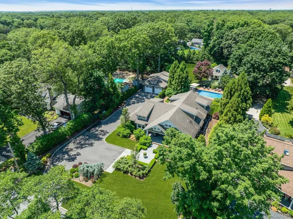 120 Cambon Avenue, Saint James, NY 11780
