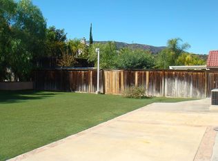 906 Feather Peak Dr, Corona, CA 92882