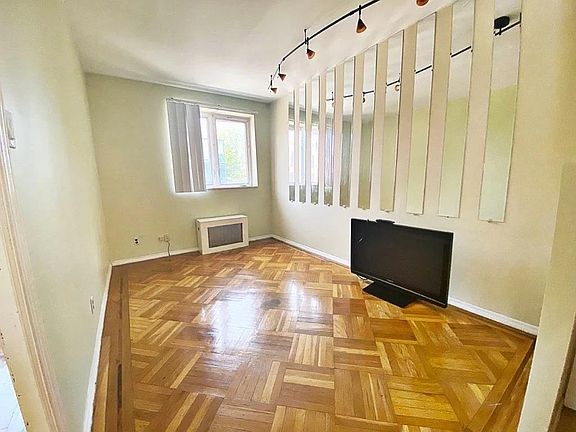 2nd image of 1263 64th St Floor 2