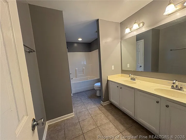 1227 NW Chimney Swift Dr — Photo 14