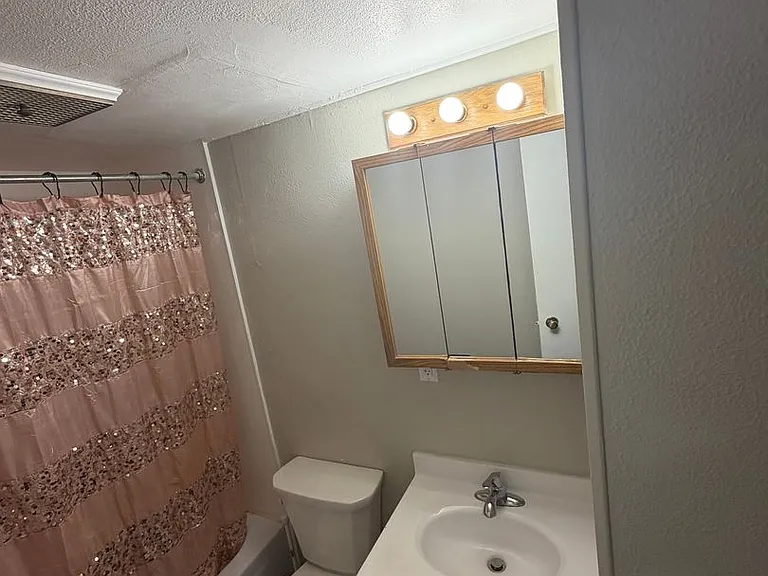 3948 Winona Way — Photo 5