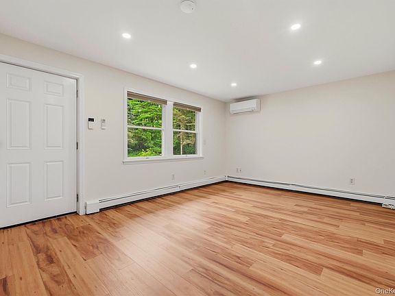 5th image of 133 N Smith Rd #A