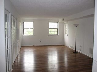 111 Woodstream Dr BUILDING 4, Norristown, PA