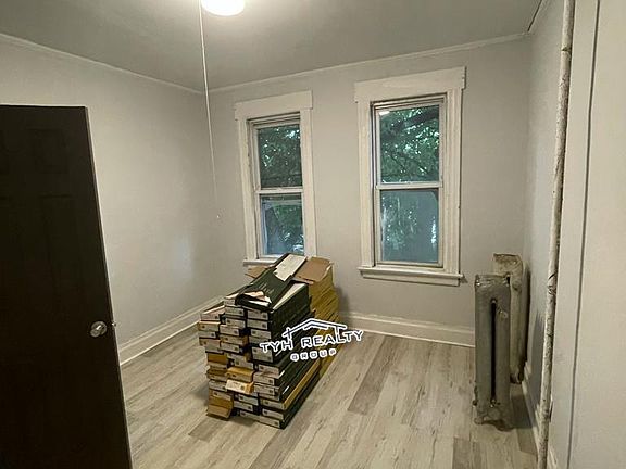 5th image of 21 N 5th St Floor 1