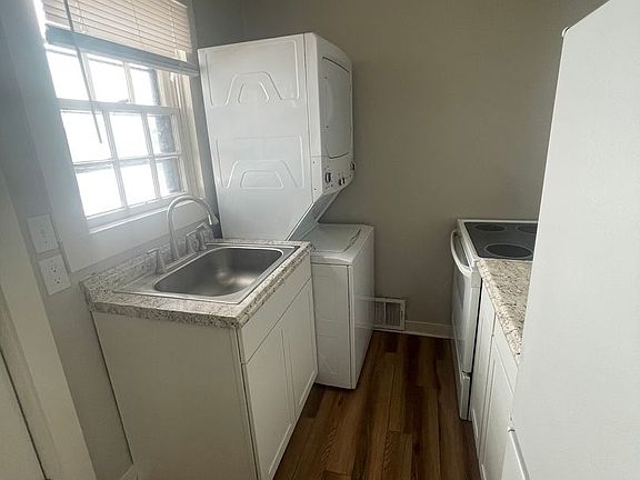 4th image of 717 Sherrod Ave #C