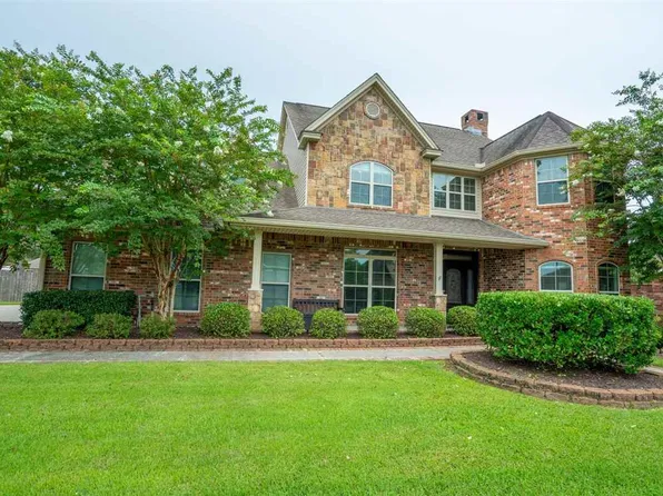 6305 Meadow Mist St, Orange, TX 77632