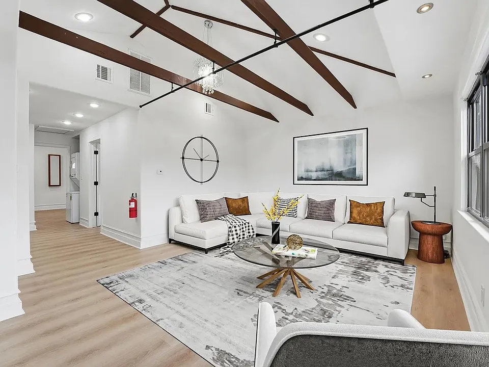 Living Rm