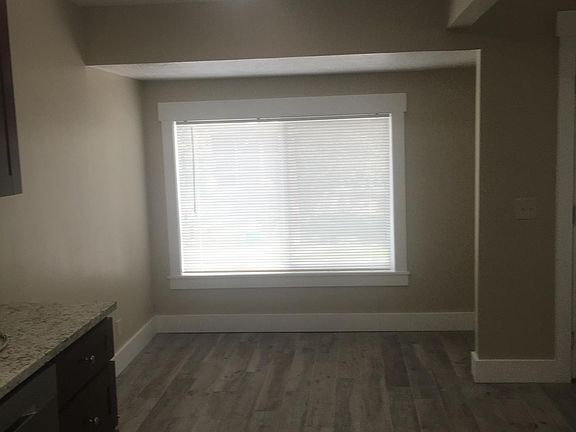 5th image of 2344 E Redondo Ave