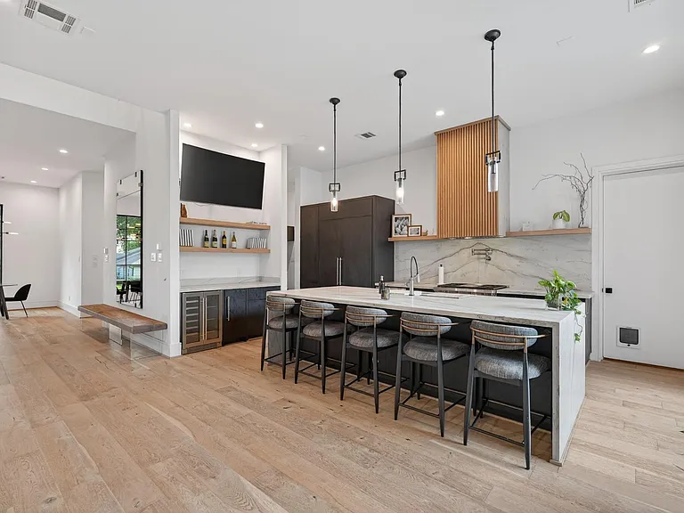 6143 Hurst St — Photo 12