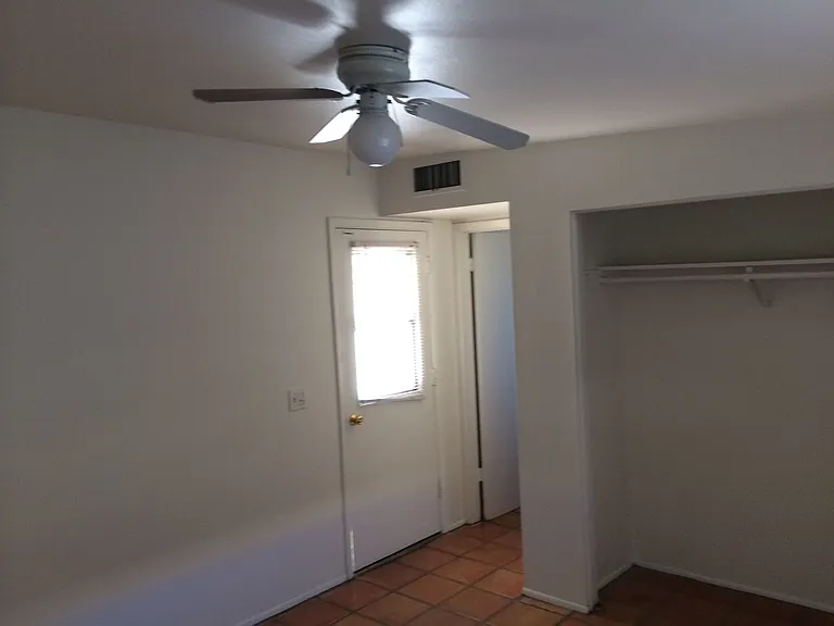 1539 E Hudson Dr — Photo 14